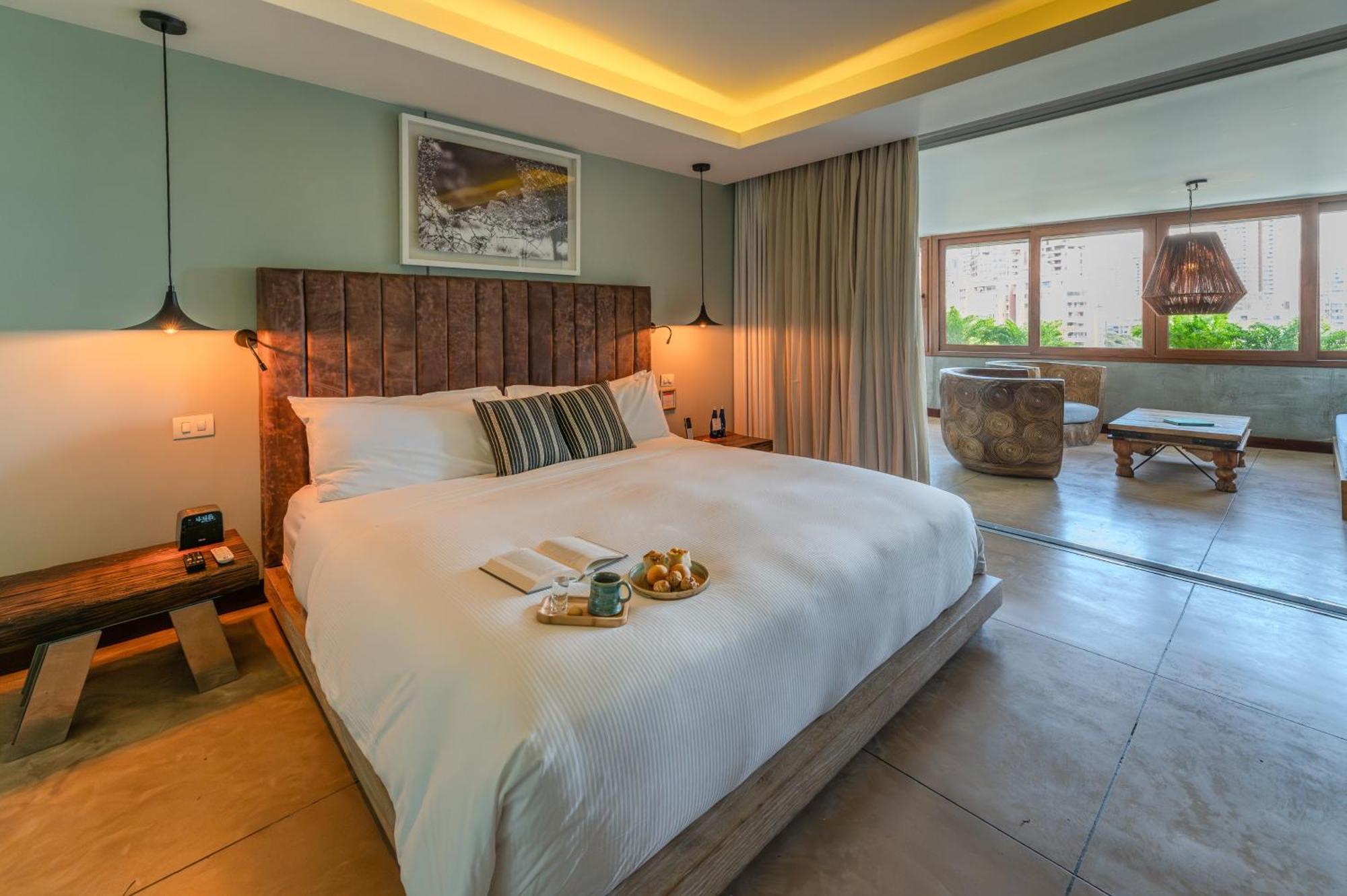 The Charlee Hotel Меделин Екстериор снимка